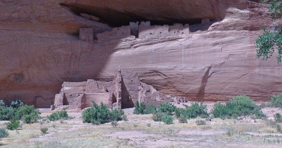 White house ruins, Canyon de Chelly, near Chinle, Navajo reservation